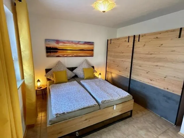Kleines Haeuschen Mit Bergblick Apartment Eschenlohe Germany