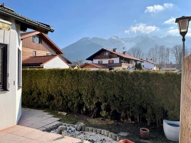 Kleines Haeuschen Mit Bergblick Apartment Eschenlohe